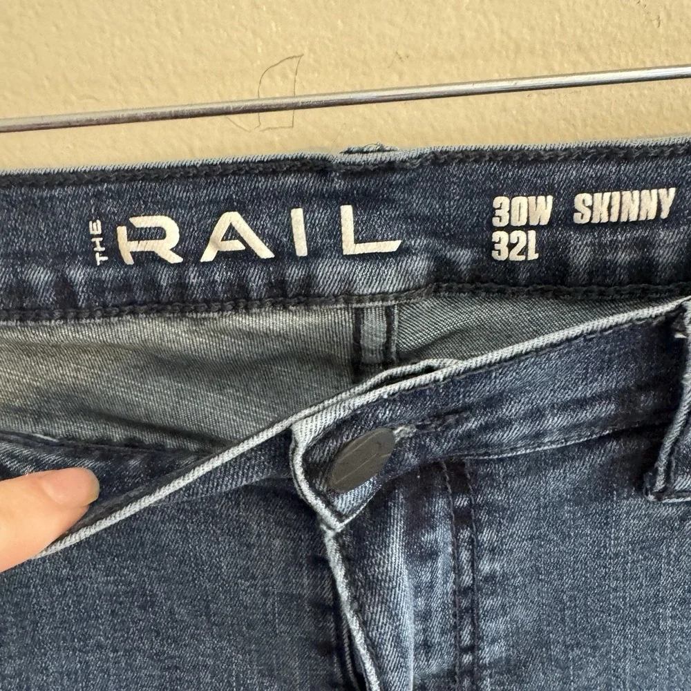 The Rail Skinny Jeans Men's Size 30 Blue Medium Wash Stretch Denim 5-Pocket